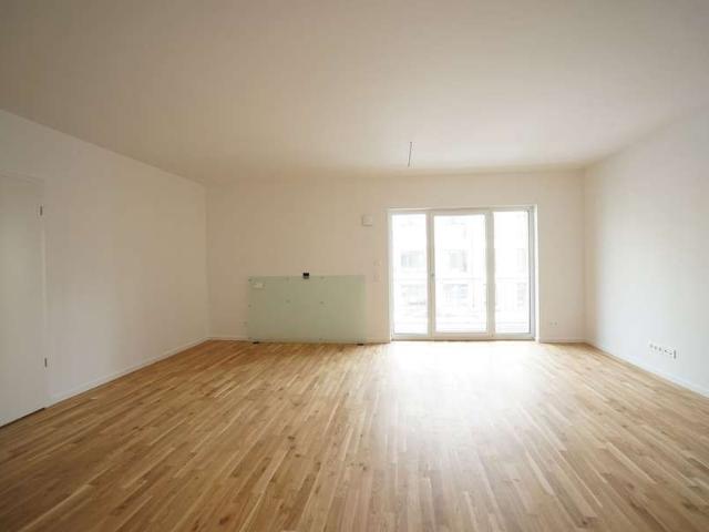 Erstbezug* Geräumige 4 Raum Wohnung mit Balkon in Dresden Friedrichstadt