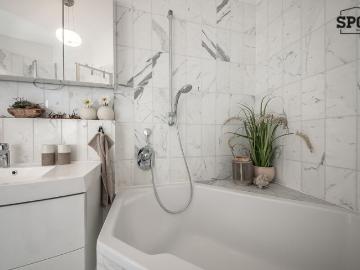Erstbezug! Großzügige 3 Zimmer Dachterrassen Wohnung in Moosach