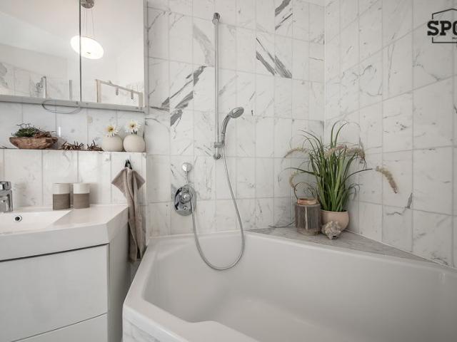 Erstbezug! Großzügige 3 Zimmer Dachterrassen Wohnung in Moosach