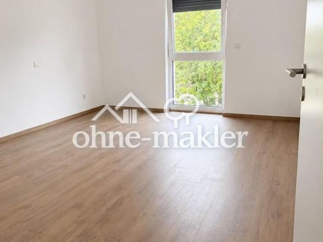 Erstbezug: Großzügige 3 Zimmer Neubauwohnung mit Balkon & Tiefgaragenstellplatz