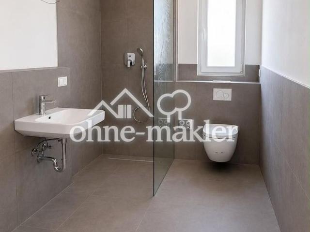 Erstbezug: Großzügige 3 Zimmer Neubauwohnung mit Balkon & Tiefgaragenstellplatz