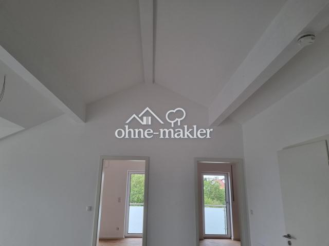 Erstbezug großzügige bildschöne 3 Zi. DG Whg. mit Balkon u. Loggia in Grafing mit Traumblick
