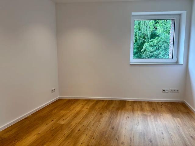 Erstbezug! Großzügige Maisonettewohnung am Kalkumer Schloss!