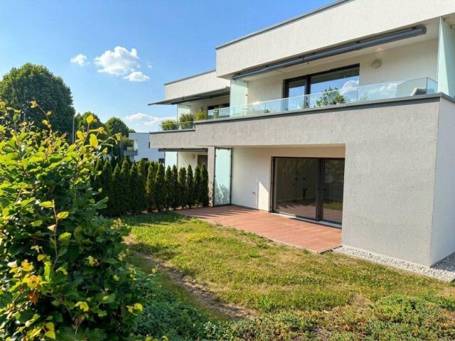Erstbezug gut aufgeteilte 3 Zimmer Wohnung mit gemütlichen Eigengarten