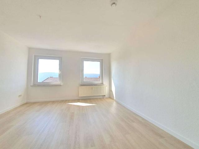 Erstbezug! Gut geschnittene 3 Zimmerwohnungen mit separater Küche u. Tageslichtbad in toller Lage!