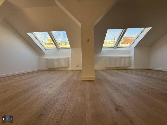 ERSTBEZUG Dachgeschosswohnung mit Terrasse im revitalisierten Stilaltbau – in unmittelbarer Nähe zur U3 Station Schlachthausgasse