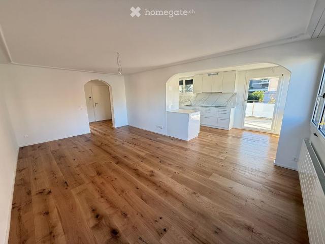 Erstbezug einer umfassend renovierter, zentral gelegener Wohnung in Wollerau