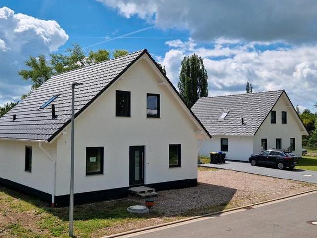 Neubau Erstbezug Top Lage Nähe Erfurt Provisionsfrei