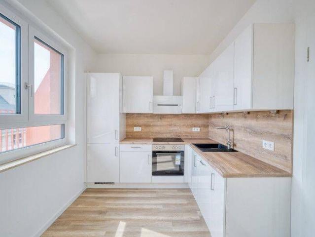 Erstbezug! Elegante 2 Zimmer Wohnung mit Wasserblick Ihr neues Zuhause in Spandau!