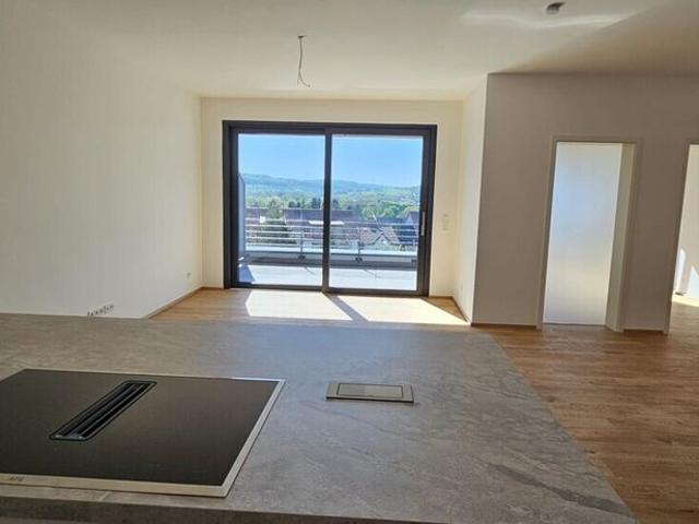 Erstbezug, Etagenwohnung mit Balkon, Parkplatz und Küche in Kleinblittersdorf