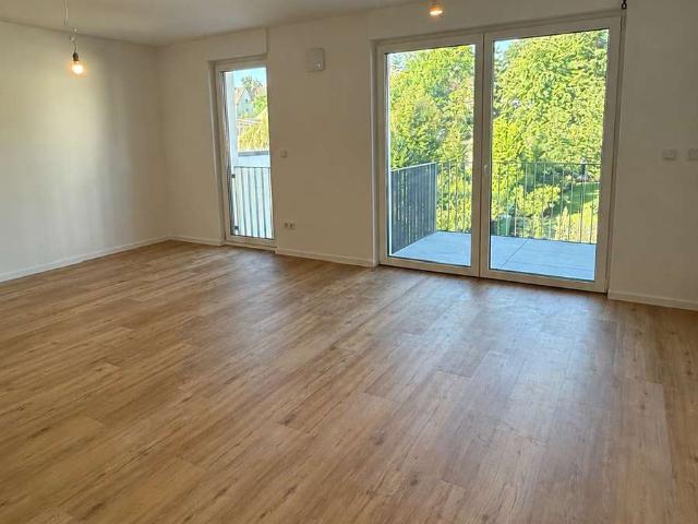 Erstbezug! Exklusive 2 Zimmer Neubauwohnung Balkon, Aufzug & Tiefgarage in zentraler, ruhiger Lage