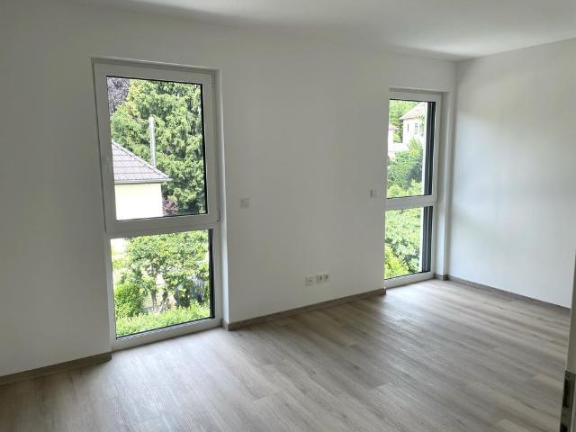 Erstbezug – Exklusive 3 Zimmer Wohnung mit EBK und Balkon in guter Lage von Radebeul Ost!