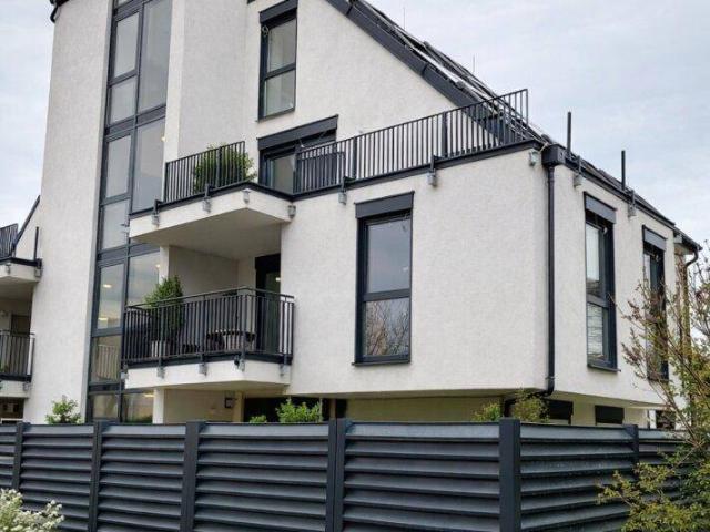 Erstbezug | Exklusive 4 Zimmer Dachterrassenwohnung 128 m² mit Lift direkt in die Wohnung | Nähe Lobau & Mühlwasser | 1220 Wien!
