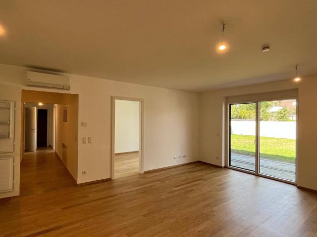 Erstbezug! Exklusive 86 m² große 4 Zimmer Gartenwohnung mit Parkplatz in 2700 Wiener Neustadt