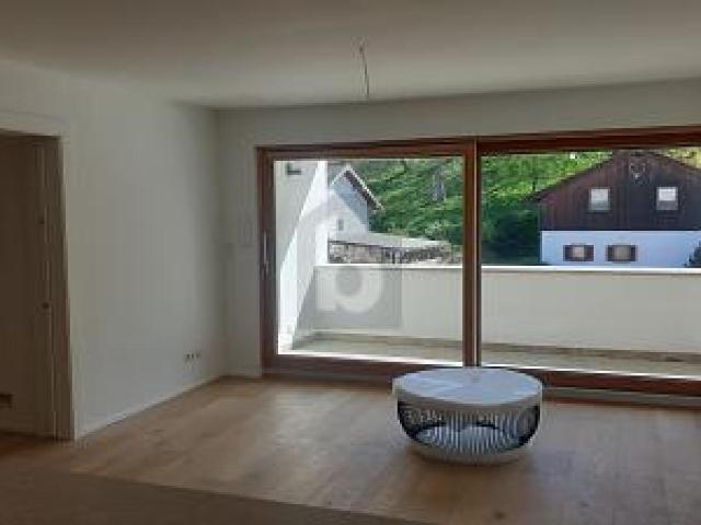ERSTBEZUG EXKLUSIVER NEUBAU AM CHIEMSEE WHG 4/9