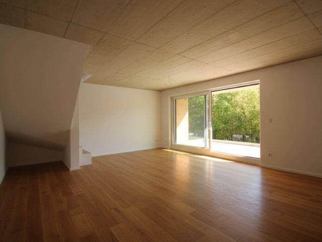 ERSTBEZUG | Familienfreundliches Reihenhaus | 4 Zimmer auf 2 Ebenen mit Terrasse, Balkon & Eigengarten | TOP 4