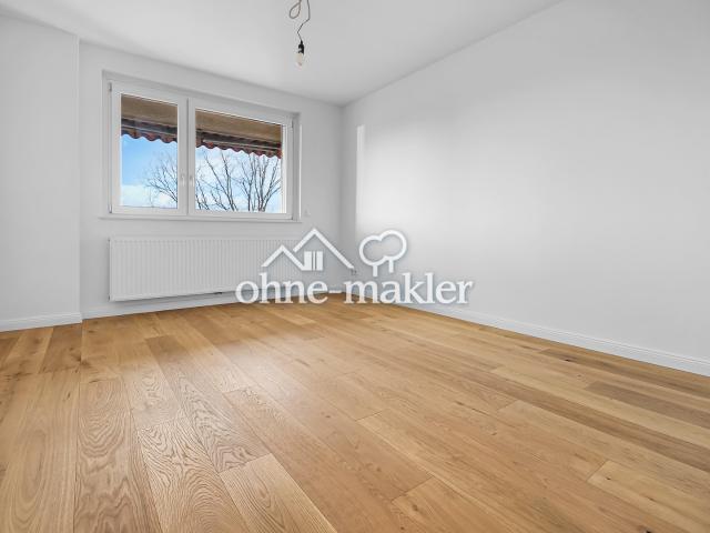 Erstbezug: Frisch sanierte 2 Zimmer Wohnung mit Loggia