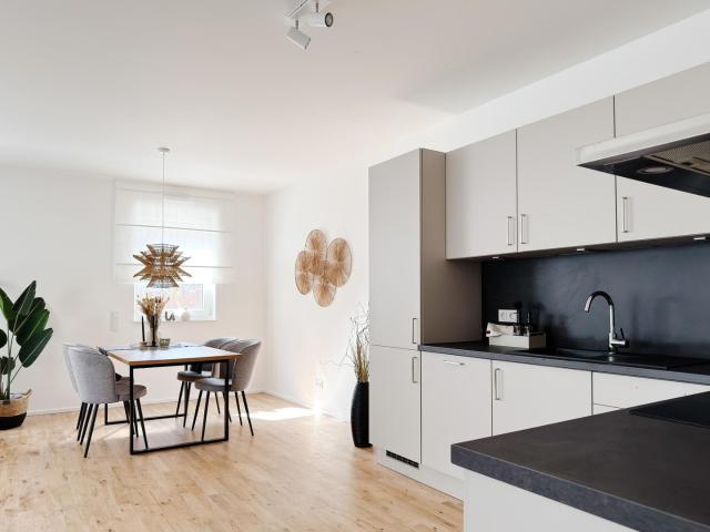 Erstbezug! Hochwertige 3 Zimmer Wohnung am Stadtwald
