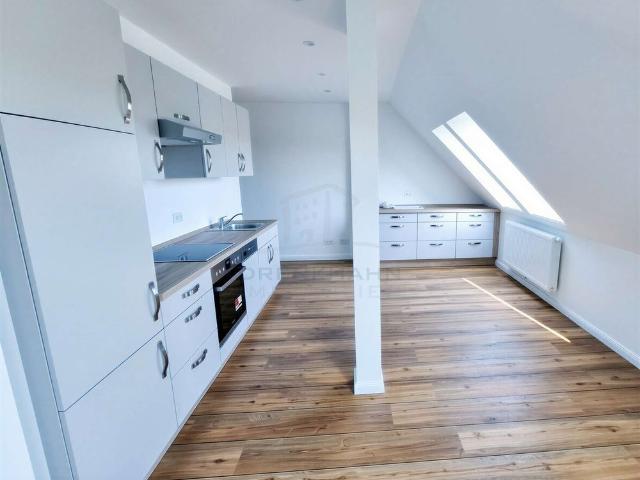 Erstbezug! Hochwertige 5 Zimmer WG Wohnung | Fahrstuhl | am Hauptbahnhof |Ideal für WG