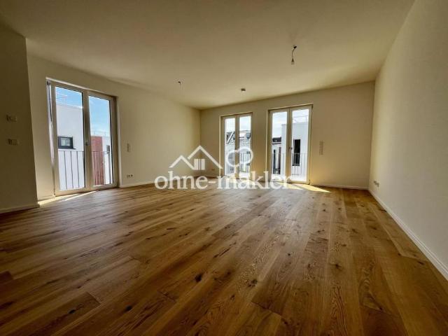 ERSTBEZUG: Helle 3 Zimmer Wohnung mit Balkon