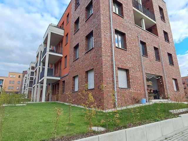 Erstbezug! Helle 2 Zimmer Wohnung mit 2 Balkonen!