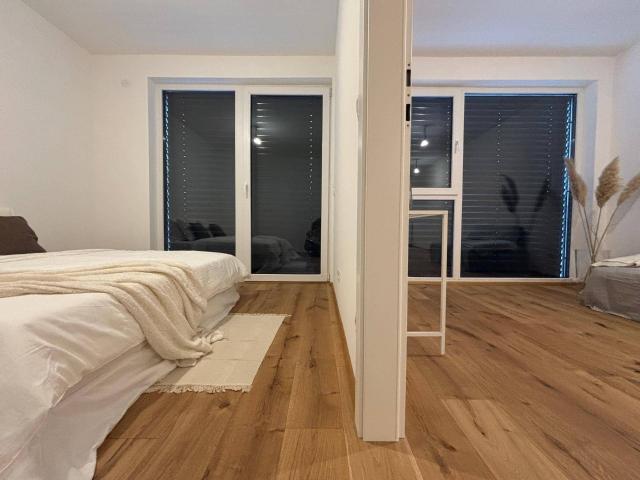 ERSTBEZUG | Helle 2 Zimmer Wohnung mit Loggia nahe Donau Auen & Lobau