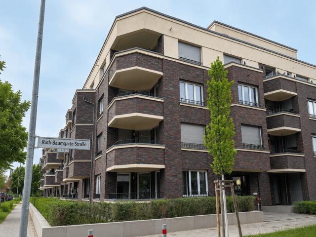 Erstbezug: Helle Neubau Wohnung mit Balkon & Einbauküche in Parkstadt Karlshorst