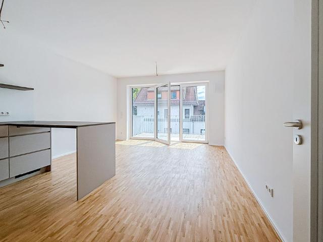 Erstbezug im Karlshuus: Hochwertige 2 Zimmer Wohnung mit Balkon