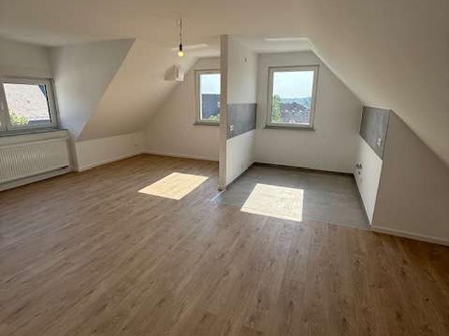 Erstbezug im KfW 55 Effizienzhaus: Attraktive 3 Zimmer Neubauwohnung
