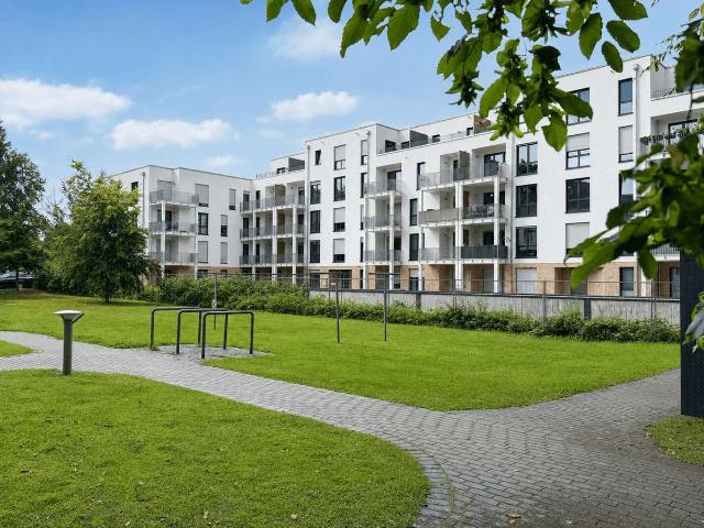ERSTBEZUG im Neubau mit offener Wohnküche und großer Loggia!