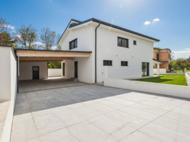 ERSTBEZUG IN BAD SAUERBRUNN | Modernes Einfamilienhaus mit Garten