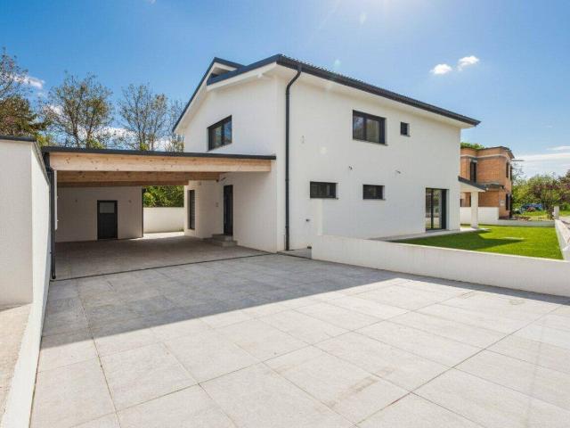 ERSTBEZUG IN BAD SAUERBRUNN | Modernes Einfamilienhaus mit Garten