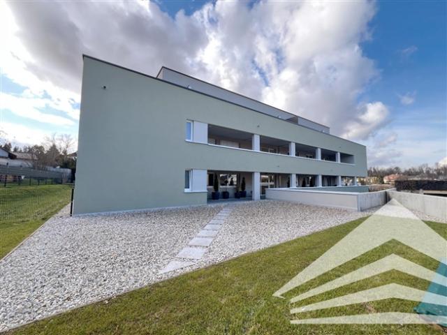 ERSTBEZUG in ENNS Hochwertige 3 Zimmerwohnung mit großem Balkon! 1 TG Platz inklusive!