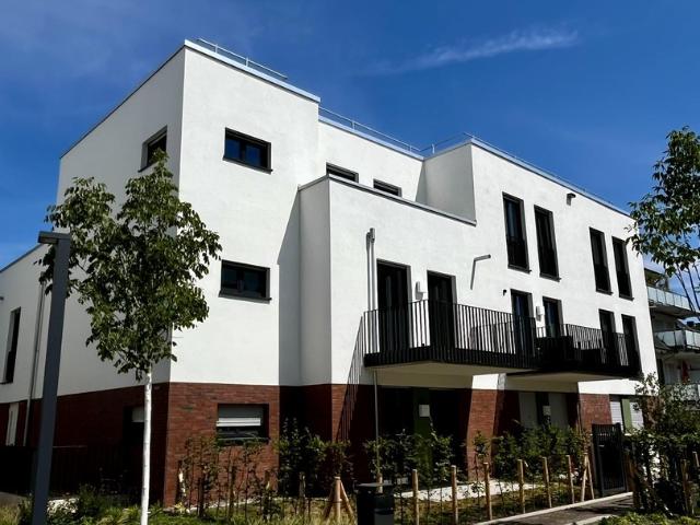 Erstbezug in Frechen: Moderne 3 Zimmer Wohnung mit Garten und hochwertiger Ausstattung