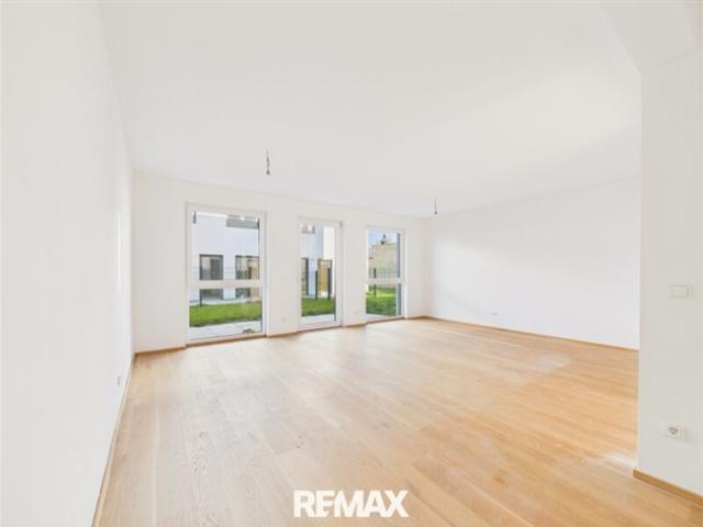Erstbezug in Kottingbrunn modernes Reihenhaus mit Garten, Terrasse & 2 Stellplätzen