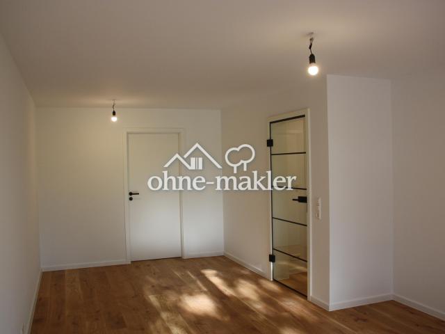 Erstbezug in Hoheneck: 2 Balkone in hochwertig sanierter 2 Zimmer Wohnung mit Tiefgarage