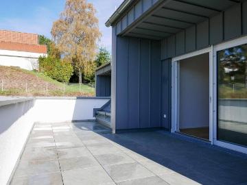 Wohnen über der Nebelgrenze! 3 Raum Dachterrassenwohnung inkl. 2 TG Stellplätzen jetzt besichtigen!