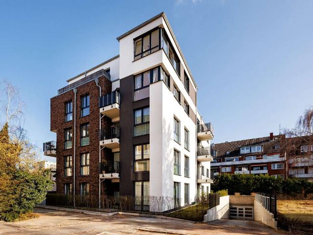 Erstbezug in ruhiger Lage: Helle 2 Zimmer Neubauwohnung mit Balkon, Tiefgarage und Aufzug, Wandsbek