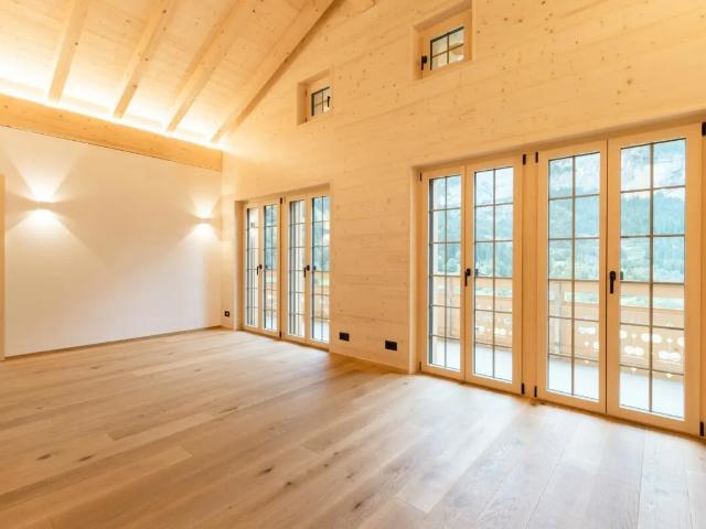 Erstbezug in wunderschöner, modern ausgebauter 4 Zimmerwohnung