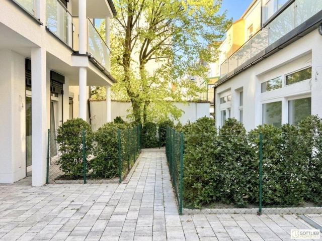 Erstbezug in U Bahn Nähe! Liebevoll generalsanierte 3 Zimmer Wohnung mit Eigengarten und Terrasse in Gründerzeithaus