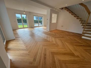 Erstbezug, Individuelles Niedrigenergie Haus in Düsseldorf Nord
