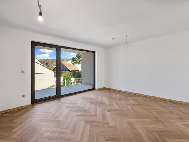 ERSTBEZUG inkl Stellplatz II Leben im Weinviertel II 2 Zimmer Wohnung mit Loggia II Nähe Wolkersdorf und Gerasdorf