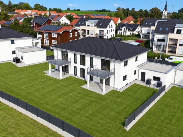 Erstbezug – Loftfeelig – Südbalkon – Garage