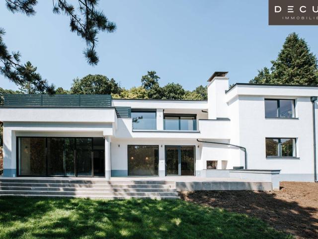 ERSTBEZUG Luxuriöse Villa mit Sauna und Indoor Pool!