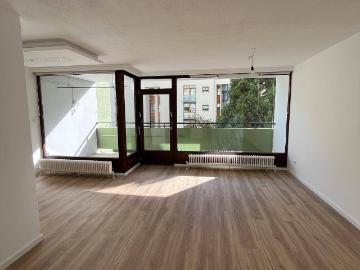 Erstbezug Moderne 3 Zimmer Wohnung mit großer Loggia & Kellerabteil