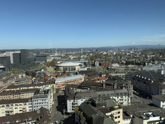 Erstbezug: Moderne 2.5 Zimmerwohnung mit Panoramablick