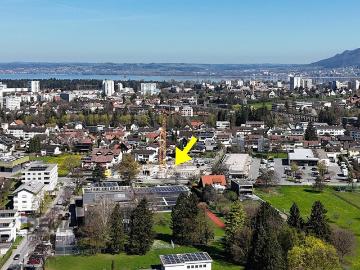 Erstbezug: Moderne 3 Zimmer Neubauwohnung mit Teilmöbilierung und Loggia