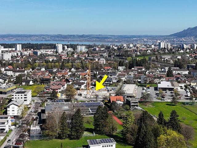 Erstbezug: Moderne 3 Zimmer Neubauwohnung mit Teilmöbilierung und Loggia