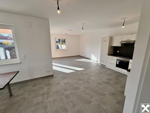 Erstbezug Moderner Bungalow mit PV Anlage