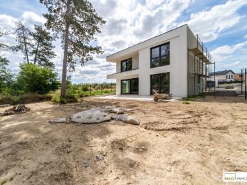 Belagsfertig! 5 Zimmer Einfamilienhaus mit 148 m² Wohnfläche und Garage in Strasshof